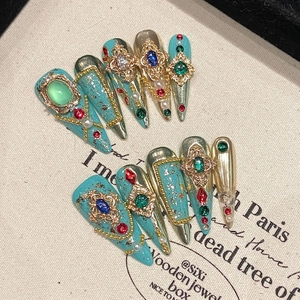 Handmade Baroque Luxury Stiletto Press On Nails Turquoise Green Gold Wedding Faux Artificial Pearl Rhinestone Inlaid False Nails