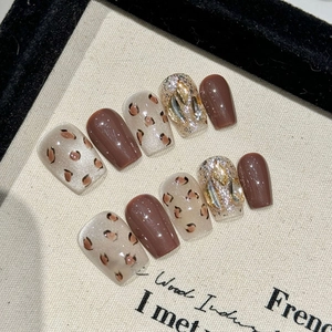 Faux Ongles Faits à la Main Marron Imprimé Léopard Œil de Chat Strass Style Maillard Courts Carrés Ronds pour Femmes