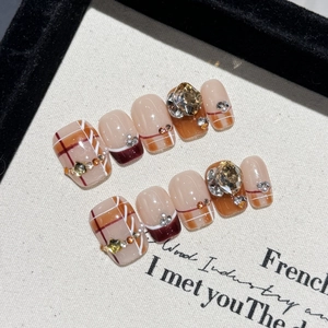 Handmade Chocolate Plaid Press On Nails With Luxury Rhinestones And Artificial Pearls Burgundy Caramel Short Square False Nails For Women
