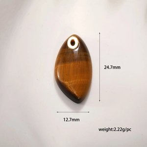 Tigerauge-Anhänger in Tropfenform mit goldenem Edelstahlring 24,7mm x 12,7mm Größe