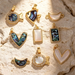 Pendentif en Cuivre avec Nacre et Coquille d'Abalone Sans Chaîne Plaqué Or Argent Breloque Poisson Cœur pour Création Bijoux