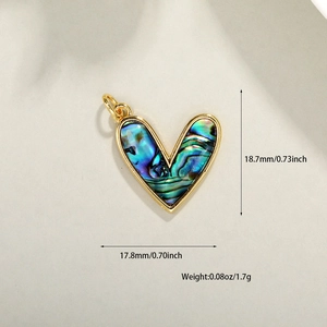 Pendentif cœur en V avec nacre d'abalone naturelle et bordure en métal doré
