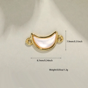 Pendentif croissant de lune doré avec incrustation nacre blanche et anneaux