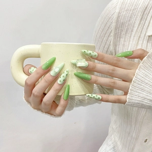 Handmade Light Green Press On Nails Long Almond Shape Cat Eye Rhinestone 3D Decoration Luxury Glue On Nails For Women