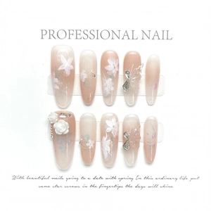 Ongles à Presser Élégants Faits à la Main Dégradé Rose Nude Papillon Floral Décor en Strass Perles Artificielles Femme