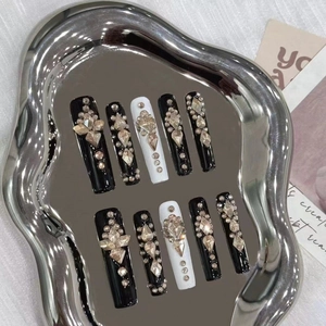 Handmade Luxurious Baroque Press On Nails Black White Coffin Shape Rhinestone Artificial Pearl Decorative Reusable Fake Nails For Women Jewelry