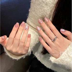 Kurze quadratische Aurora-Cat-Eye-Nägel zum Aufkleben mit Schmetterlingsdekor und Glitzer