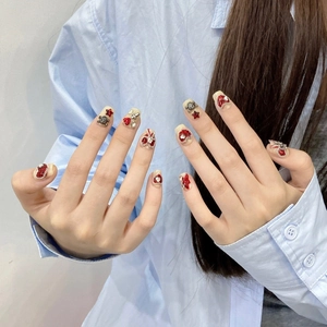 Handgefertigt Aufpressnägel Rotes Herz Schleife Gothisch Stil Kurze Sargform Nägel Süß Cool Strass Falsche Nägel Für Damen