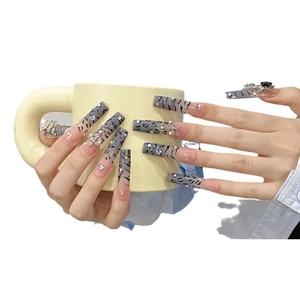 Handmade long trapezoid press-on nails with grey-pink gradient, leopard print and crystals