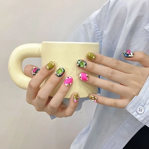 Handmade Cute Press On Nails Set Pink Green Butterfly Rhinestone Artificial Pearl Decoration Short Square Round Artificial Nails For Women Daily Party