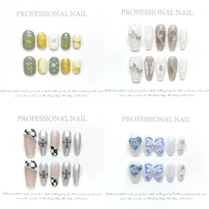 Coffrets de faux ongles faits main avec perles, papillons et motifs d'art 3D variés