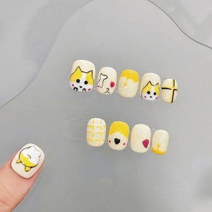 Faux ongles courts faits main avec motif corgi jaune mignon et carreaux