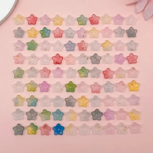 Pack de 100 cuentas de flores de cerezo de acrílico con pan de oro para manualidades DIY