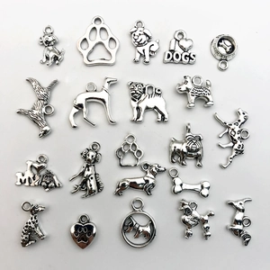 Detailliertes Set mit 20 Vintage-Silber-Hundeanhängern für DIY-Schmuck und Bastelarbeiten
