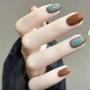 Handgemacht Künstliche Fingernägel Kastanienbraun Matcha Grün Farbblockierung Glänzend Eckig Rund Kurz Fake Nails 10er Set Damen