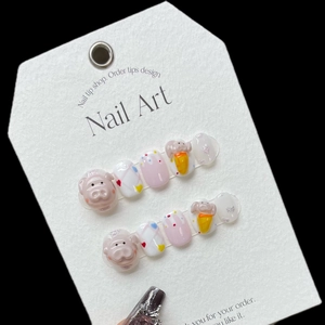 Handmade 3D Pink Pig Press On Nails Cute Cartoon Resin Fake Nails With Heart Patterns Short Square Full Cover Artificial Nails