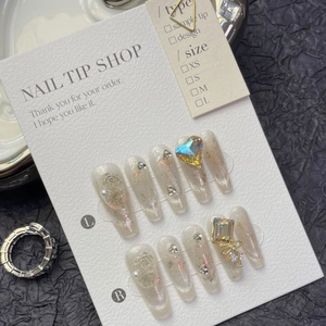 Unghie Finte Lunghe a Bara Fatte a Mano Effetto Occhio di Gatto Zirconi a Cuore Strass Dolce Blush Set Manicure Riutilizzabile