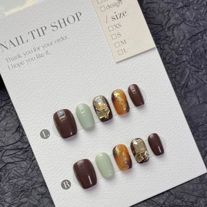 Handmade Press On Nails Roman Romance Amber Brown Gold Foil Rhinestone Smudge Short Square Artificial Nails For Women