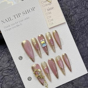Unghie Finte Stiletto di Lusso Fatte a Mano Rosa Occhio di Gatto Con Fiocco Dorato Strass Künstliche Perle Set di Unghie Lunghe da Donna
