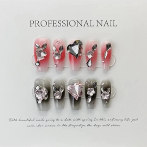 Faux Ongles Faits à la Main Forme Cercueil Dégradé Rose Gris Cœur Strass Perle Artificielle Design Décoration Ongles Mode Femme