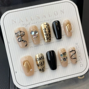 Handmade Press On Nails Mirror Gothic Cross Chain Rhinestone Artificial Pearl Decoration Luxury Cool Spicy Girl Style False Nails