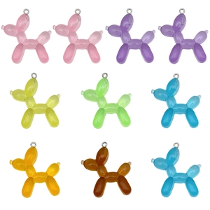 Set di 9 ciondoli a forma di cane palloncino in resina colorata per gioielli fai-da-te