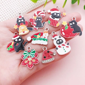 Dijes navideños surtidos de esmalte con gatos y muñecos de nieve para creación de joyería DIY