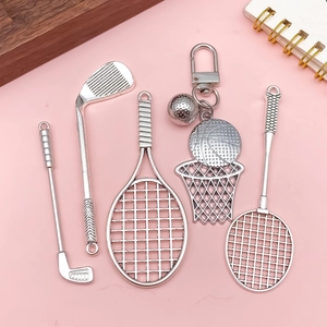 Set di 5 ciondoli sportivi in argento con mazze da golf, racchetta e mini basket