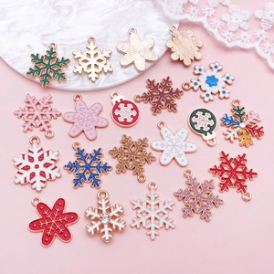Bunte Schneeflocken-Anhänger aus Legierung für DIY-Halsketten und Armbänder zu Weihnachten