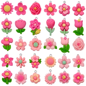 Set van 30 DIY hars bloem bedeltjes in roze tinten met metalen ringen voor sieraden maken
