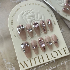 Luxury Handmade Press-on Nails Pink Gradient Resin Rhinestone Heart Artificial Pearl Reusable Artificial Nails For Women Nail Art