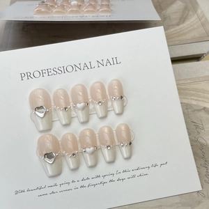 Unghie a Pressione Fatte a Mano Stile Francese Cuore Strass Perla Artificial Rosa Nudo Bianco Latte Eleganti Unghie Finte per Donna