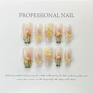 Ongles à Presser Tulipe Faits à la Main Rose Nude Frais Motif de Fleurs 3D Style Doux Faux Ongles Femmes Printemps Rencontre Décoratif