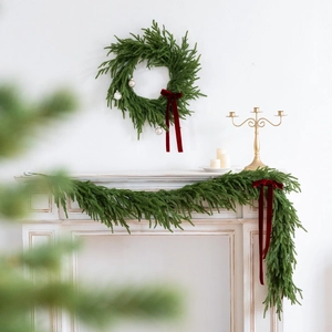 Künstliche Weihnachts Kieferngirlande Kranz PE Weichkleber Realistische Norfolk Kiefernzweige Für Kamin Haus Dekoration