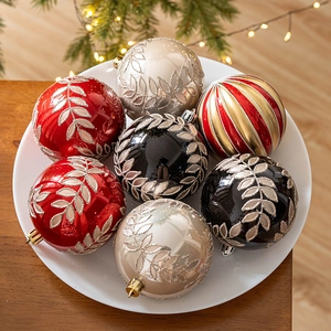 Set di 7 palline di Natale da 8cm con motivi a foglie glitterate per l'albero