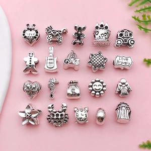 Vintage Antique Silver Zinc Alloy Large Hole Charms Set Heart Sunflower Pumpkin Carriage Birthday Cake Snowman DIY Jewelry Making Beads For Bracelets