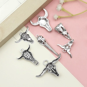 Pendentifs crâne de taureau et oiseau en alliage argenté pour bijoux DIY collier