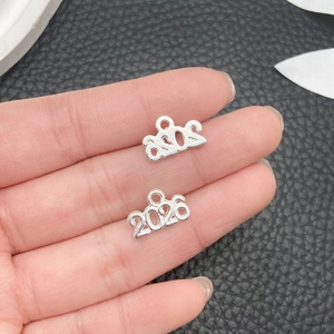 Colgantes de plata 2024 y 2025 para creación de joyas DIY y llaveros personalizados