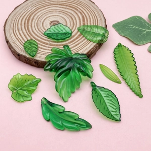 Colgantes de hojas de acrílico verde para la creación de joyas y accesorios DIY