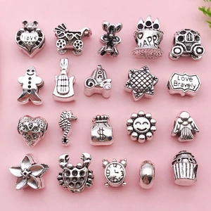 Set perline in argento DIY con motivi a cuore e corona per creazione gioielli
