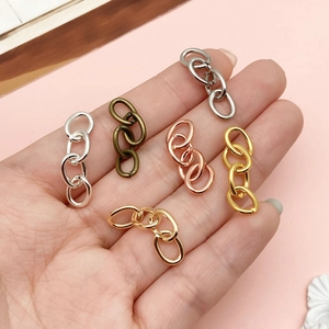 Conectores de cadena de hierro de cuatro eslabones en cinco colores para llaveros y joyas