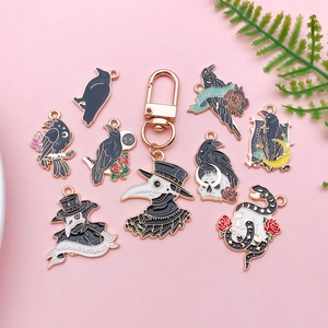 Ensemble de breloques gothiques en émail noir oiseau et serpent pour bijoux DIY