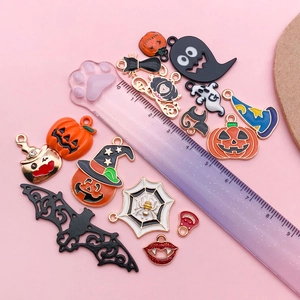 Set de dijes de esmalte para Halloween con calabaza, fantasma y murciélago para joyería DIY