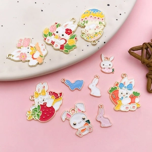 Détails de breloques lapins colorés en alliage pour création de bijoux et accessoires DIY