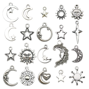 Vintage-Silberanhänger Set mit Mond Stern und Sonne Motiven für DIY-Schmuckherstellung