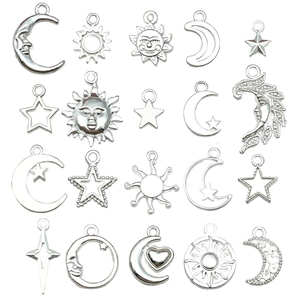 Lot de 20 pendentifs célestes argentés incluant soleil lune et étoiles pour bijoux DIY