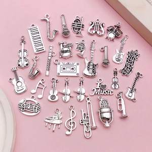 30er-Set Musik-Anhänger aus Silberlegierung mit Gitarren und Noten für DIY-Schmuckherstellung