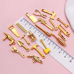 Lot de 20 pendentifs outils dorés en alliage pour bijoux DIY et porte-clés avec règle