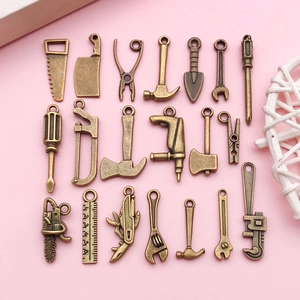 Vintage Zinklegierung Hardware Werkzeuge Anhänger Gemischte Serie Bronze Hammer Schraubenschlüssel Schraubendreher Für DIY Schmuckherstellung Schlüsselbund Basteln