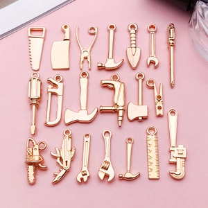 DIY Legierung Schmuck Zubehör Mini Werkzeug Anhänger Hammer Axt Säge Schraubenschlüssel Für Halskette Armband Gold